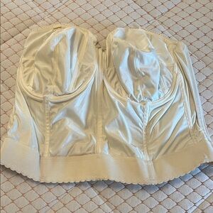 Goddess Cream Strapless Bra